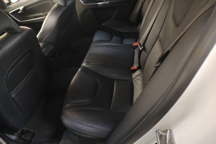 Used Volvo S60 2015 S60L 2.0T Zhiyuan Edition