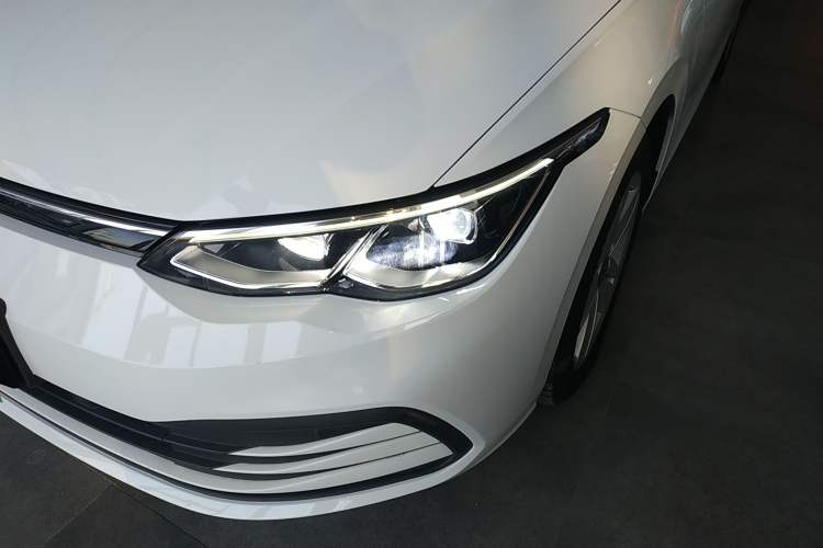 Used Volkswagen Golf 2023 200TSI DSG