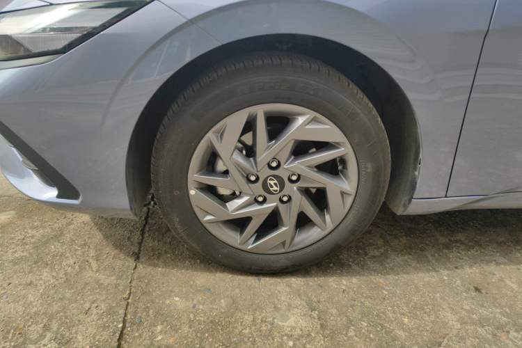 Used Hyundai Elantra 2023 1.5L CVT GLS Leading Edition
