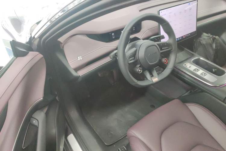 Used  SU7 2024 Rear-Drive Long-Range Intelligent Driving Version