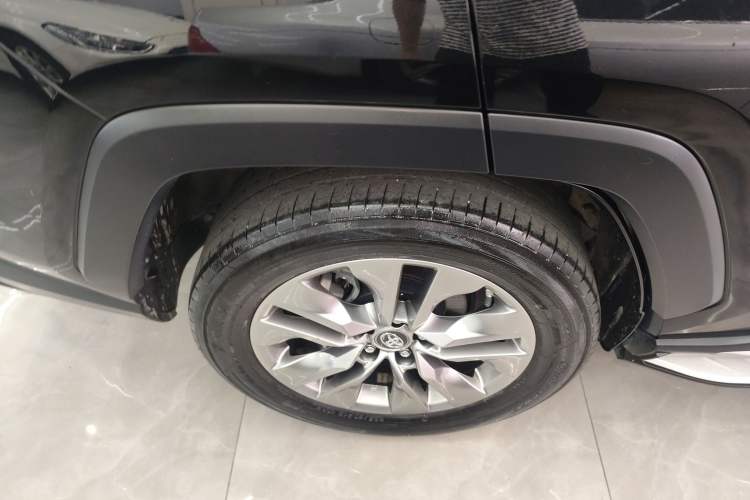 Used Toyota Wildlander 2022 2.0L CVT Two-Wheel Drive Luxury PLUS Edition
