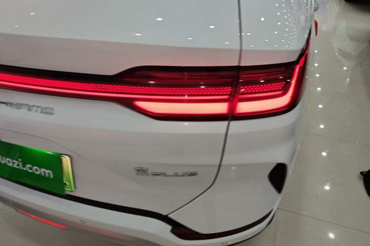 Used BYD Song PLUS New Energy 2024 HONOR Edition DM-i 71km Luxury Model
