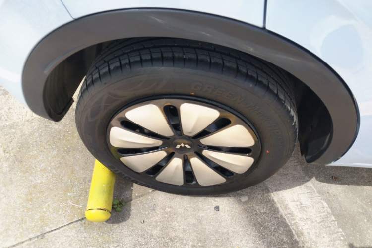 Used Wuling Bingo 2023 410 km Lingxi Deluxe Edition
