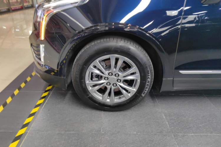 Used Cadillac XT5 2021 2.0T Two-Wheel Drive Luxury Version