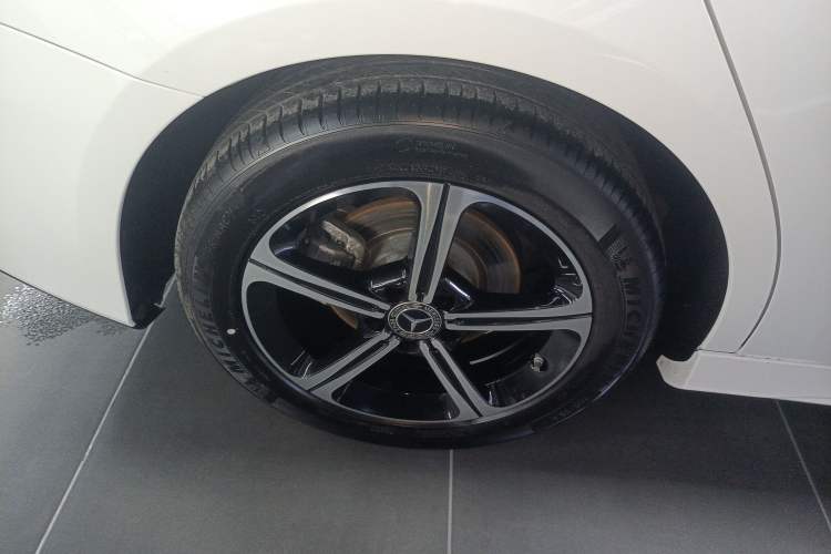 Used Mercedes-Benz A-Class 2022 Revised Version A 200 L Sport Sedan Fashionable Style