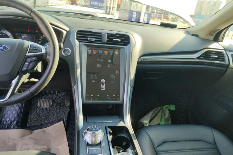 Used Ford Mondeo 2018 EcoBoost 200 Smart Control Fashion Model China VI Standard
