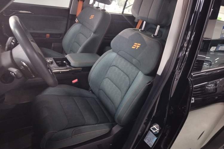 Used Jetour Traveler 2023 2.0T All-Wheel-Drive CrossPRO
