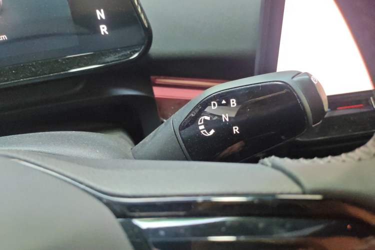 Used Volkswagen ID.UNYX 2024 Pro Long-Range Version