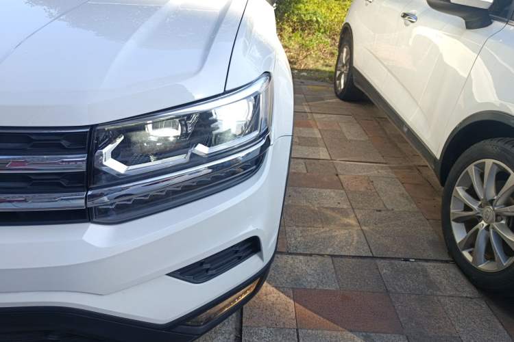 Used Volkswagen Tharu 2020 280TSI Two-Wheel Drive Luxury Edition China VI Standard
