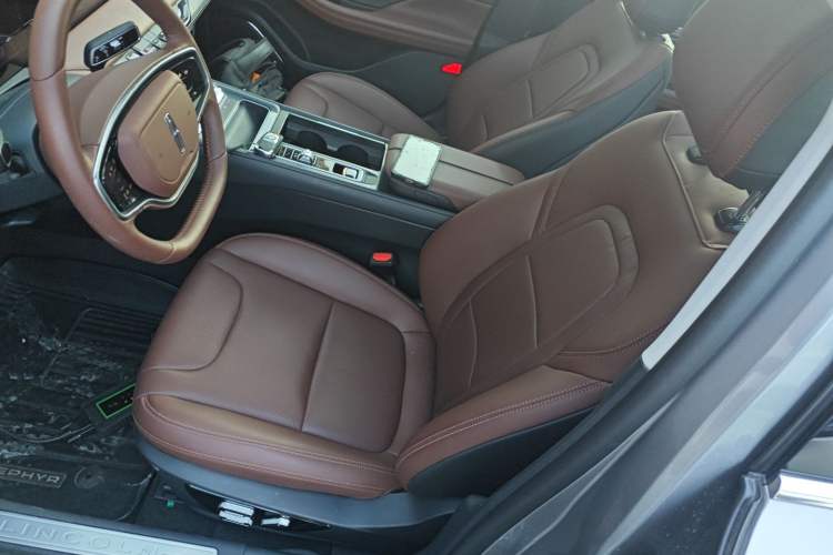 Used Lincoln Z 2025 2.0T Prestige Hybrid Edition
