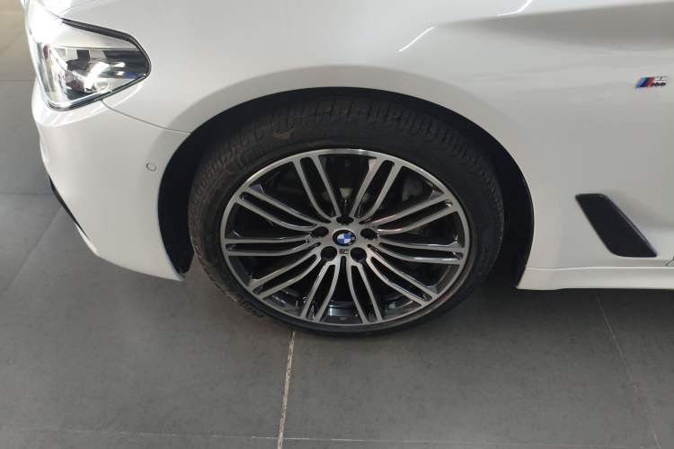 Used BMW 5 Series 2019 530Li xDrive M Sport Package

