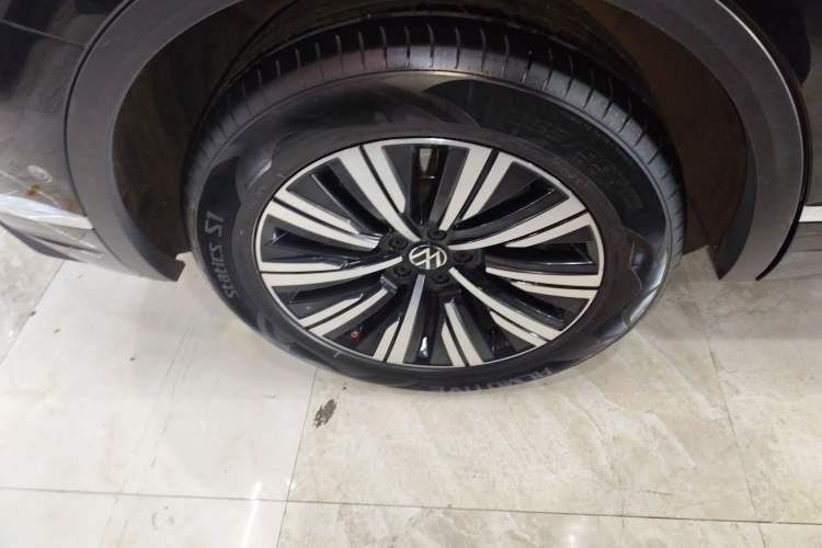 Used Volkswagen Touareg New Energy 2021 eHybrid
