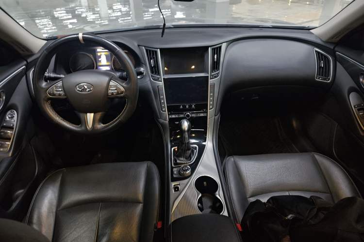 Used Infiniti Q50L 2016 2.0T Enjoyment Edition
