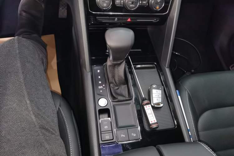 Used Volkswagen Teramont 2020 Revised Version 330TSI Two-Wheel Drive Luxury Edition
