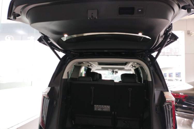 Used GAC Trumpchi M8 2024 Master Series 400T Prestige Edition
