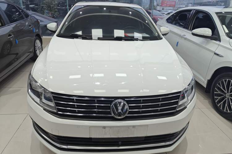 Used Volkswagen Lavida 2017 1.6L Automatic Comfort Edition