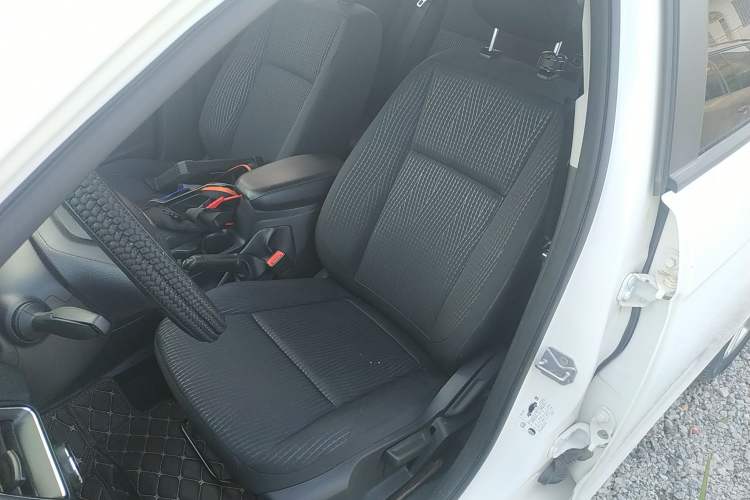 Used Ford Escort 2019 Revised 1.5L Automatic ZhiXiang Version (Tire Pressure Monitoring) China VI Standard
