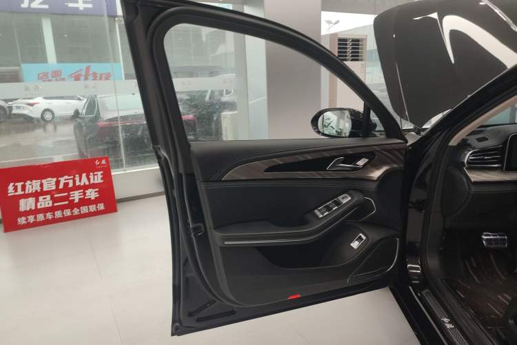 Used Hongqi H9 2022 2.0T Smart Connect Flagship Edition
