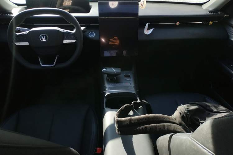 Used Changan Eado 2025 Blue Whale 1.5T 500Bar Prestige Model
