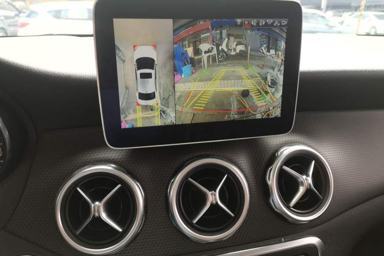 Used Mercedes-Benz GLA 2018 GLA 200 Fashion Model
