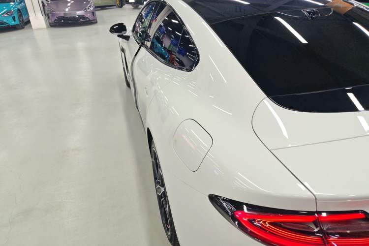 Used  SU7 2024 Rear-Drive Ultra-Long Range Advanced Pro-Level Intelligent Driving Version