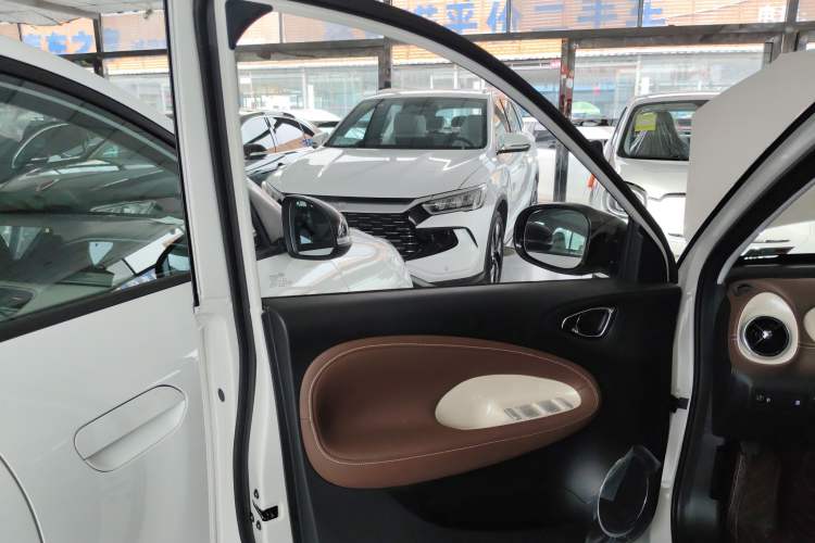 Used Wuling Bingo 2024 333 km Enjoyment Version
