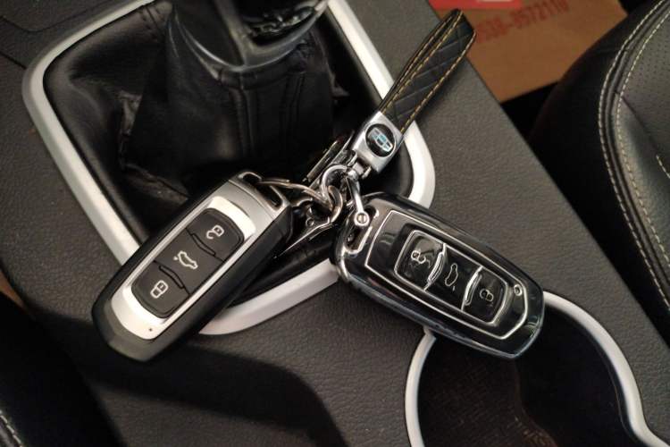 Used Geely Auto Vision X6 2016 1.8L Manual Luxury Edition
