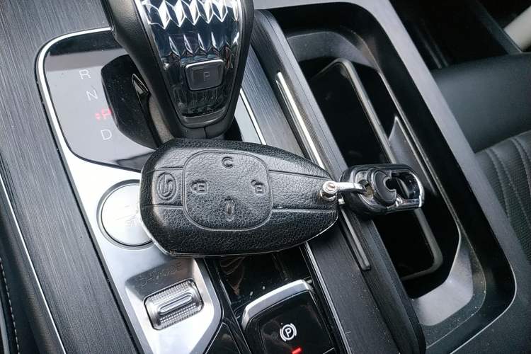 Used GAC Trumpchi GS8 2022 Linghang Series 2.0 TGDI Two-Wheel-Drive Luxury Smart Connectivity Version (7 Seats)