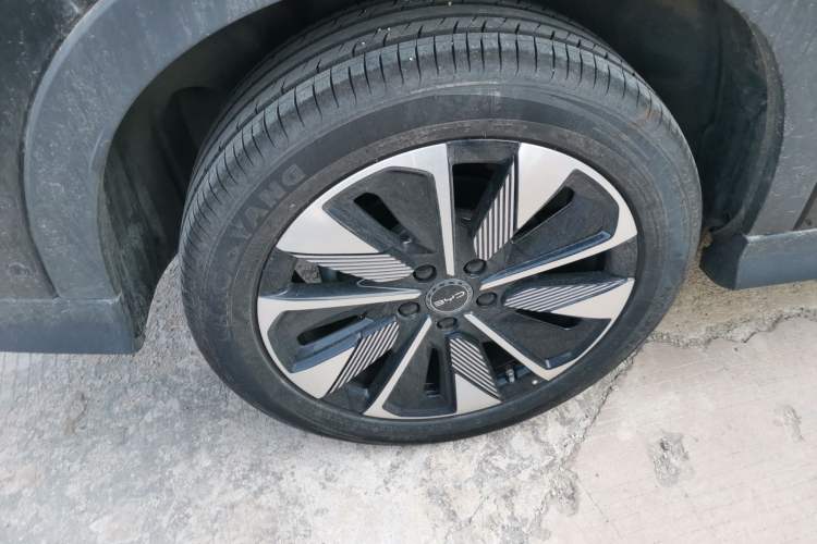 Used BYD Song PLUS New Energy 2025 DM-i Smart Drive 112KM Prestige Model
