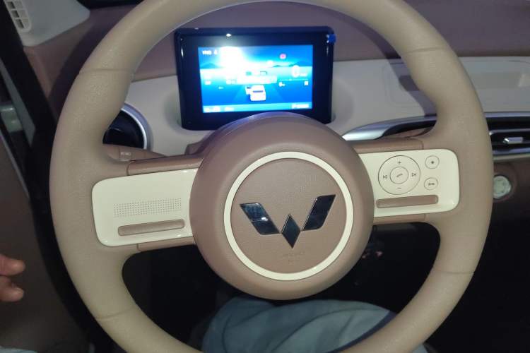 Used Wuling Hongguang MINIEV 2025 Four-Door Version Advanced Edition