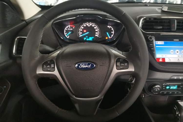 Used Ford Escort 2017 Happiness Edition 1.5L Automatic Fashion Version
