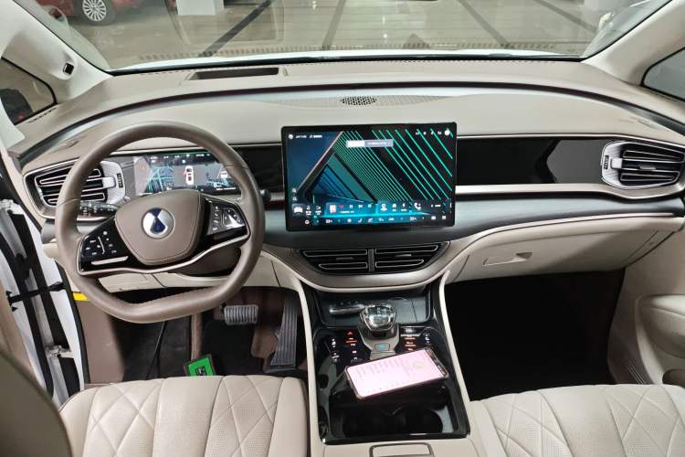 Used Denza D9 2022 DM-i 970 Four-Wheel Drive Flagship Model