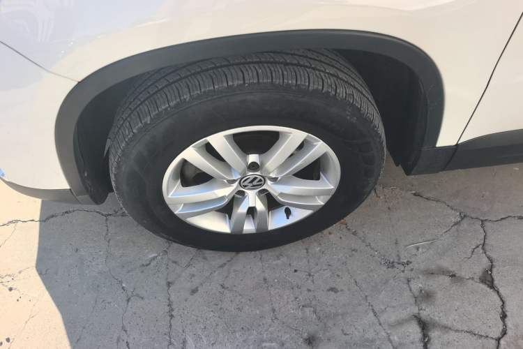 Used Volkswagen Tiguan 2015 1.8TSI Automatic Two-Wheel Drive Trend Edition