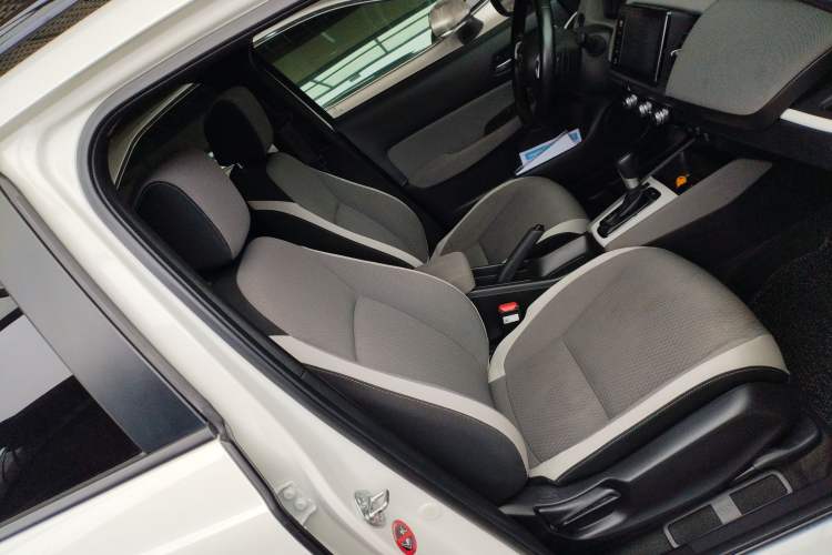 Used Honda LIFE 2021 1.5L CVT CRO-SS Fun Edition
