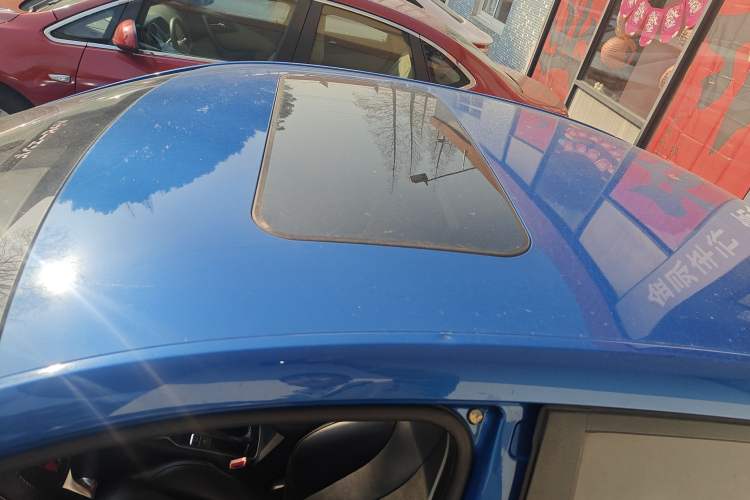 Used Roewe i5 2020 1.5L Automatic 4G Connect Luxury Flagship Edition
