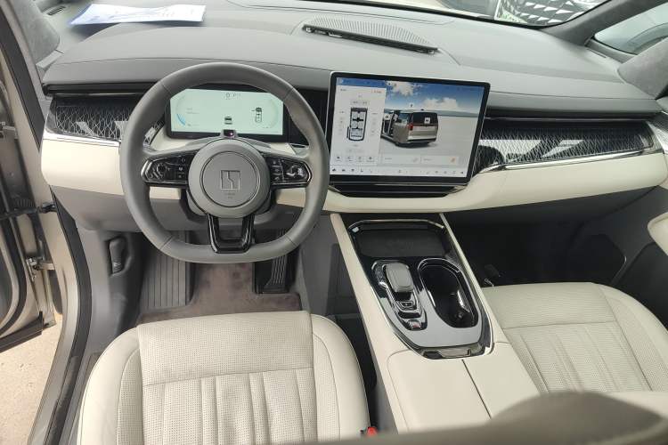 Used Zeekr 009 2022 WE Edition