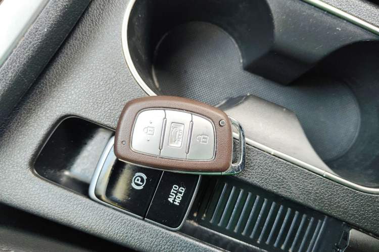 Used Hyundai Elantra 2019 1.5L CVT ZhiXuan – Elite Version