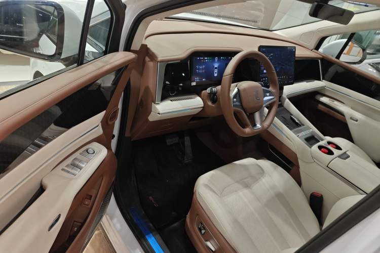 Used BYD Xia 2025 DM-i 1.5T 180km Excellence Model