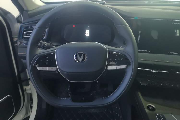 Used Changan X7 PLUS 2024 1.5T Automatic Luxury 7-Seater