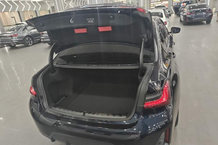 Used BMW 3 Series 2024 325Li M Sport Night Edition Package
