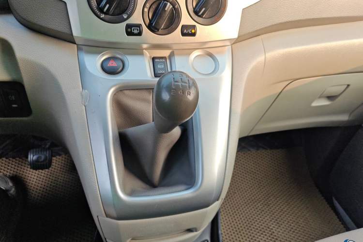 Used Nissan NV200 2016 Revised Version 1.6L Manual Luxury Edition
