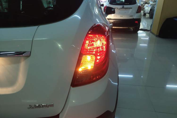 Used Buick Encore 2014 1.4T Automatic Two-Wheel Drive Urban Elite Model