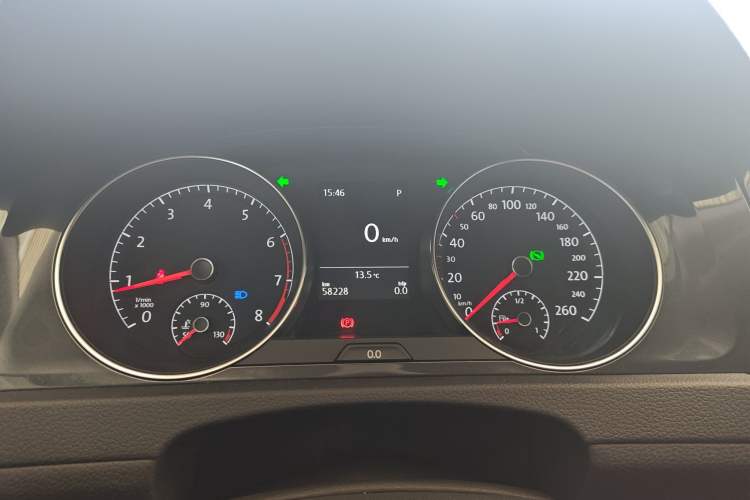 Used Volkswagen Golf 2016 230TSI Automatic Comfort Version
