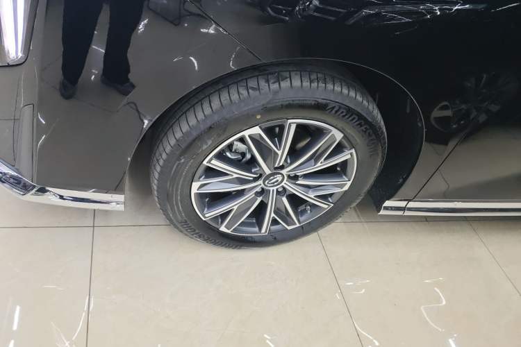 Used GAC Trumpchi M8 2024 Master Series 400T Prestige Edition