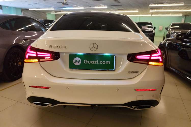 Used Mercedes-Benz A-Class 2022 Revised Version A 200 L Sport Sedan Fashionable Style