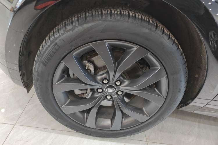 Used Land Rover Range Rover Evoque 2023 Aurora L 249 PS Collins Antique Bronze Special Edition
