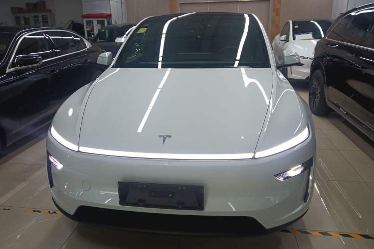 Used Tesla Model Y 2026 Rear-Drive Model