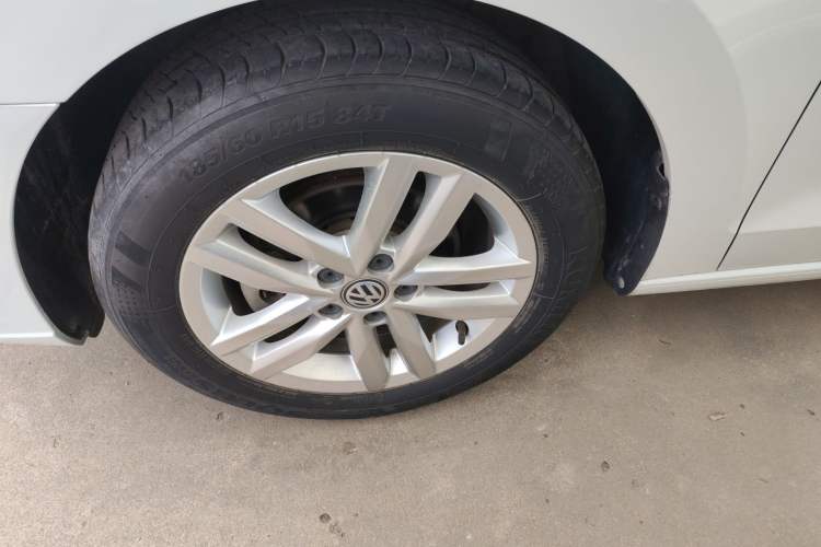 Used Volkswagen Jetta 2019 Dream Edition 1.5L Manual Fashion Version
