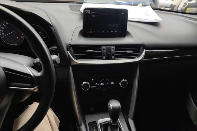 Used Mazda CX-4 2018 2.0L Automatic Two-Wheel Drive Blue Sky Exploration Version China V Standard