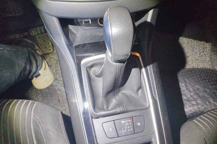 Used Peugeot 408 2015 1.2T Automatic Luxury Edition